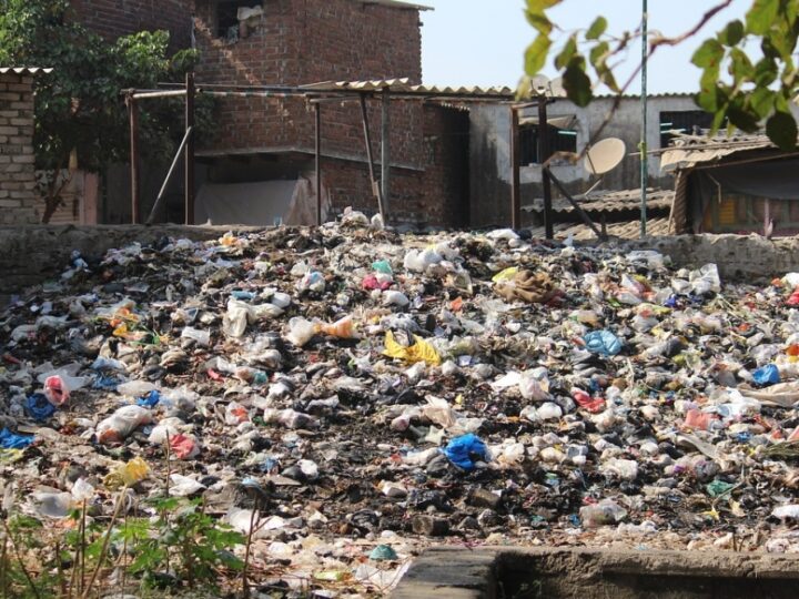 Sytuacja nielegalnych składowisk odpadów na Mazowszu oraz w całym kraju