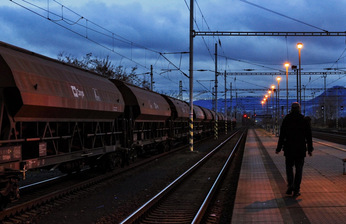 Tragiczne zdarzenie koło Płońska: kolizja pociągu z ciężarówką