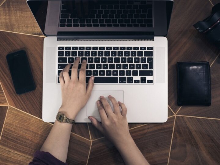 35-letni stalker z Bemowa oskarżony o groźby karalne i nękanie kobiety