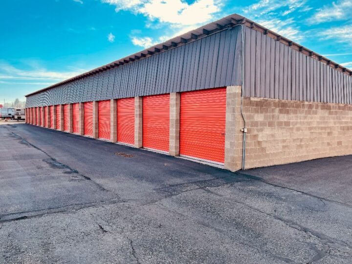 Magazyn self storage w Warszawie – co można w nim przechowywać?