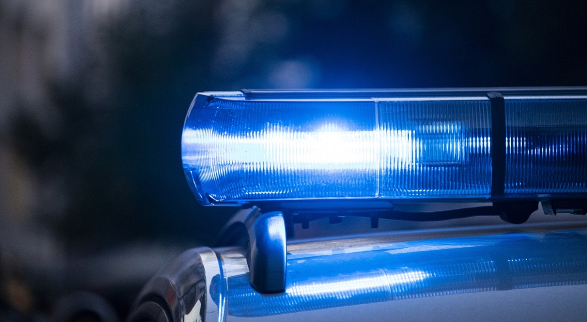 Niesamowita odwaga obywateli i skuteczna akcja policji przeciwko groźnym przestępcom