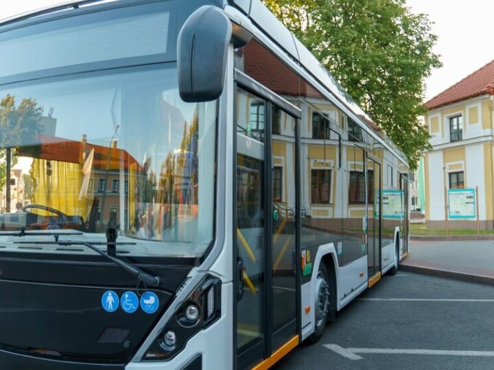 Warszawskie Dni Transportu Publicznego 2025: Zabytkowe autobusy i atrakcje dla całej rodziny!