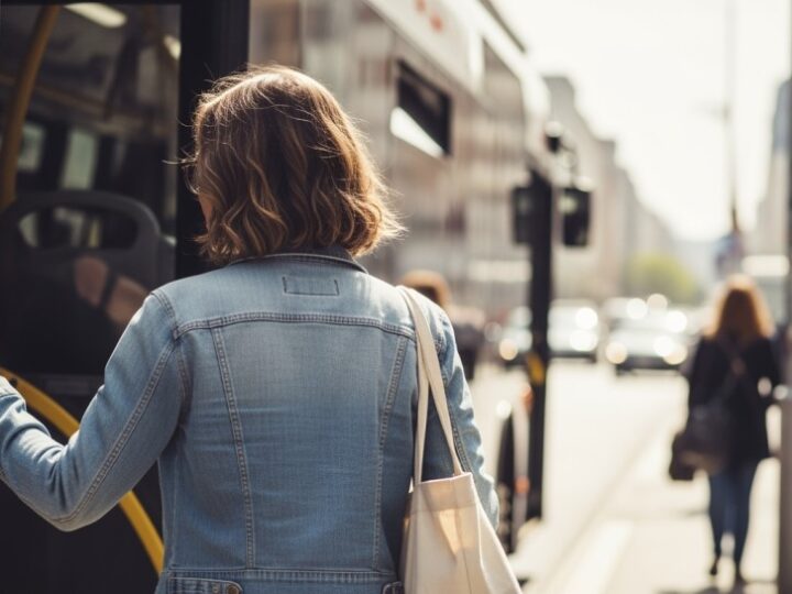 Zabytkowe Autobusy i Rodzinne Atrakcje: Dni Transportu Publicznego 2025 w Warszawie!
