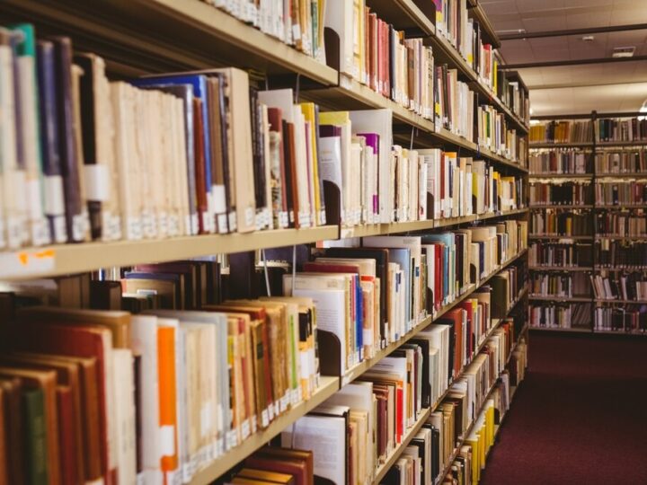 Zaczytane Róże: Twórcze Warsztaty w Targówku