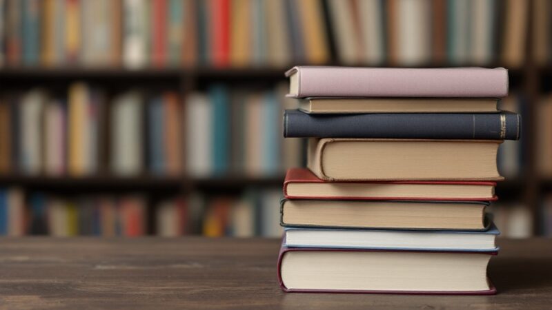 Kreatywne Jesienne Wianki: Odkryj Swoje Artystyczne Talenty w Bibliotece!
