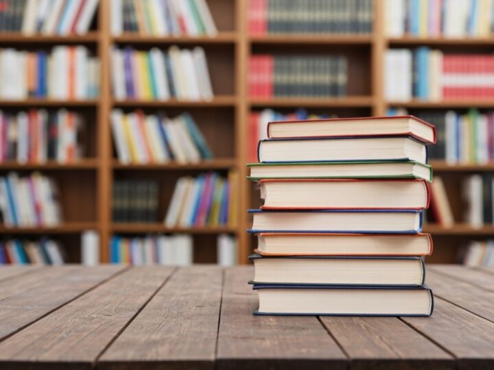 Kreatywne Warsztaty Recyklingu dla Młodych Artystów w Bibliotece nr 22