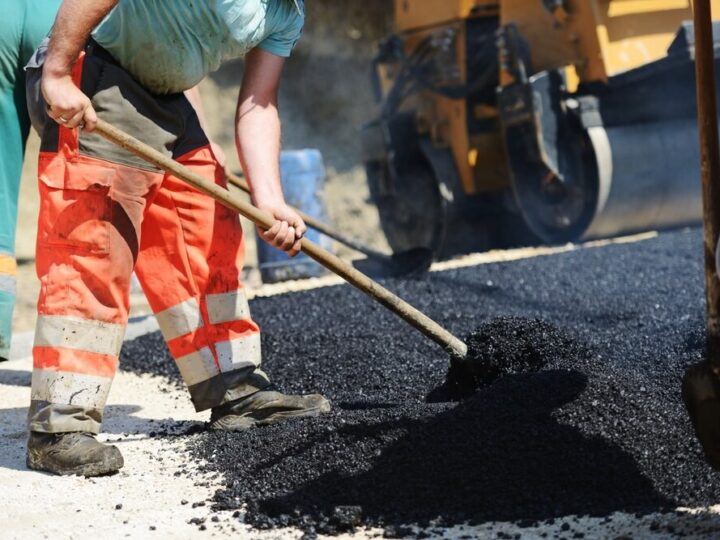 Nowa ulica Równoległa w Włochach: 2,3 mln zł na lepszą komunikację i bezpieczeństwo!