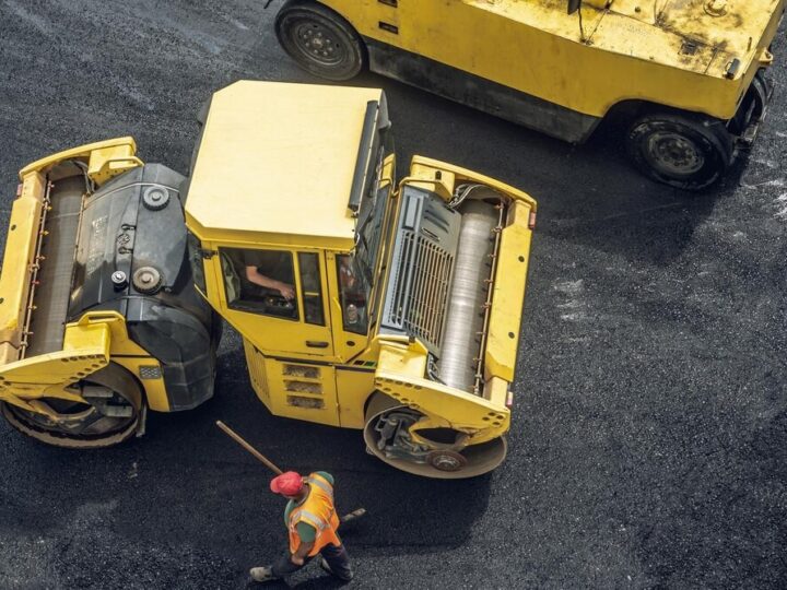 Rewolucja na Modlińskiej: Nowy asfalt i zmiany w ruchu!