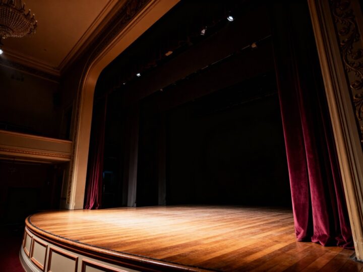 Teatr w bibliotece: cztery magiczne spektakle dla dzieci