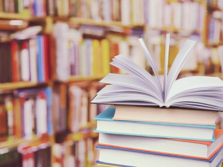 Ursuska Biblioteka: Język jako Most do Integracji