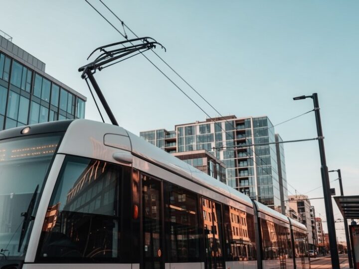 Tramwaje znów na Ochocie: zmiany w komunikacji od 6 grudnia