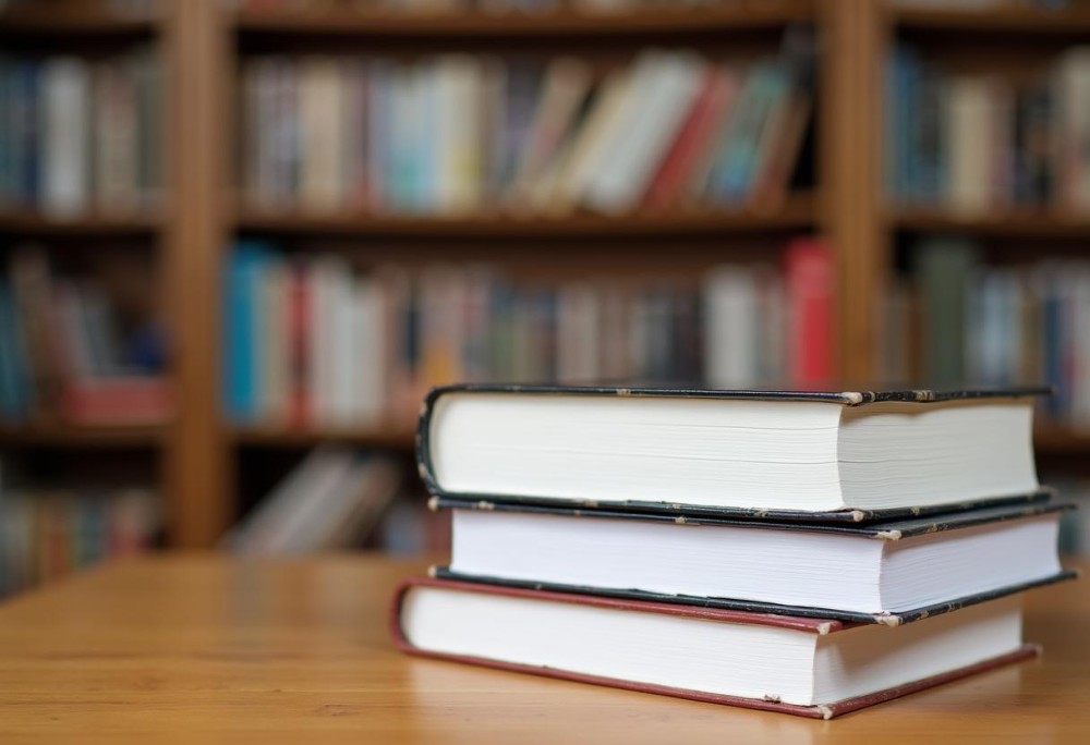 Luty z literackim dreszczykiem w Białołęce