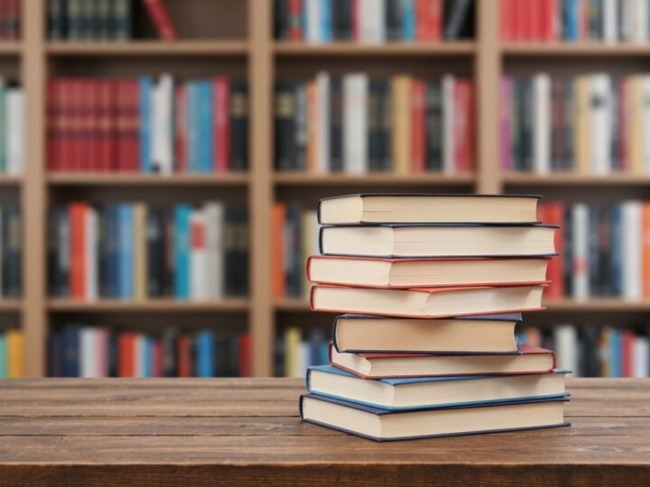 Nowe książki i filmy w bibliotece Nautilus – odkryj je już dziś!