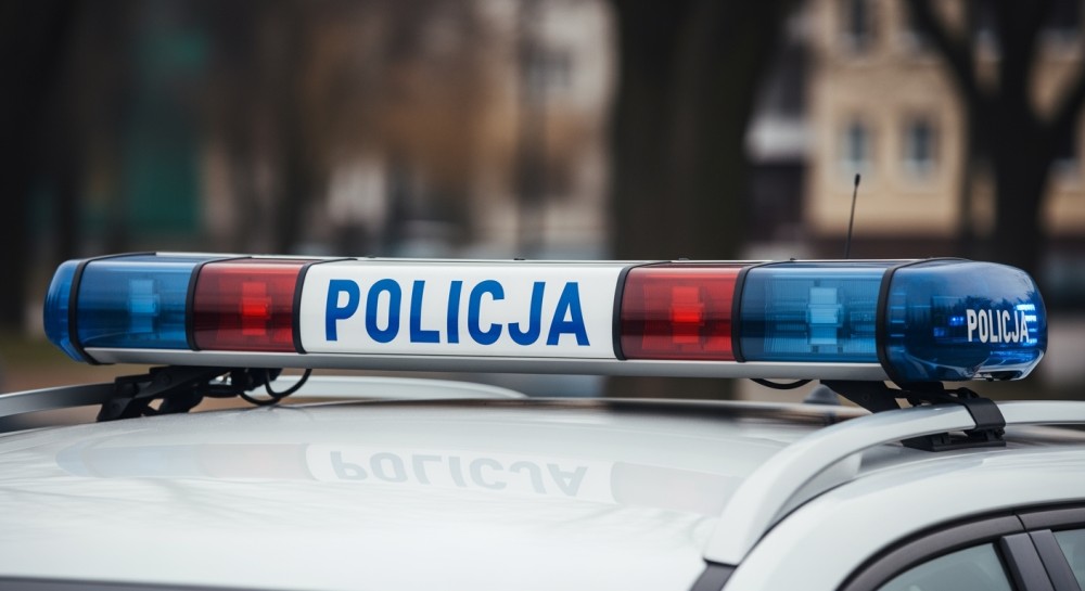 Bohaterska interwencja policjanta ratuje ważne dokumenty!
