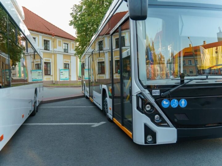 Bezpieczne ferie: Kontrole autokarów w Warszawie 2026