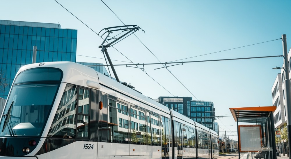 Nowe tramwaje w Warszawie: Zmiany, które ułatwią podróż!