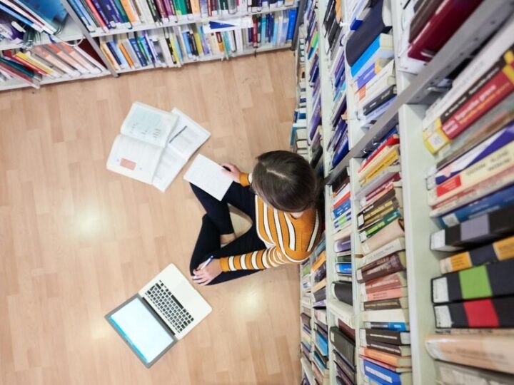 Matematyka przyszłości: Jak sztuczna inteligencja zmienia edukację w Miejskiej Woli