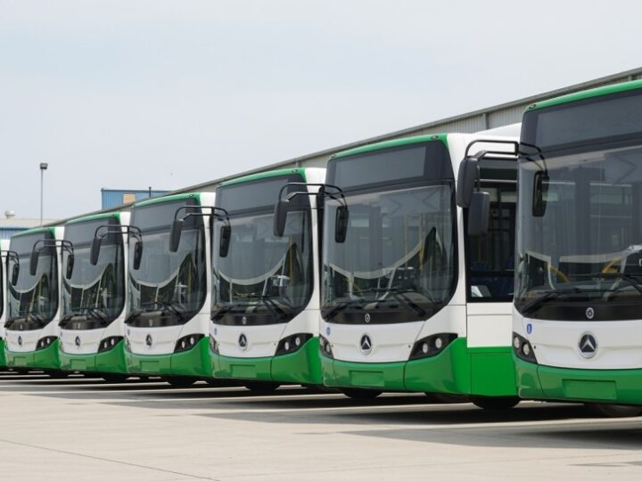 Wyścigi konne na Torze Służewiec z nowym, wygodnym transportem!