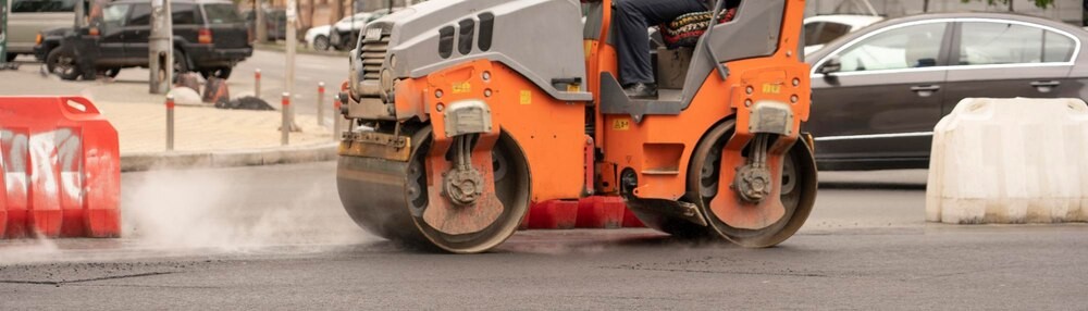 Modernizacja Połczyńskiej: Nowy Asfalt i Zmiany w Ruchu na Długi Weekend