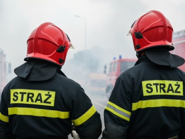 Groźny pożar na Żeraniu: ewakuacja w ostatniej chwili i błyskawiczna akcja strażaków