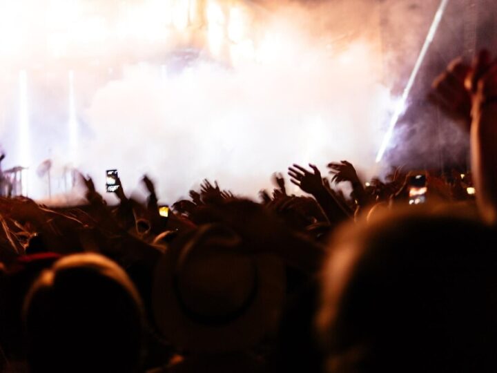 Muzyczna Fiesta na Białołęce: Gwiazdy, które Zachwyciły Tłumy!