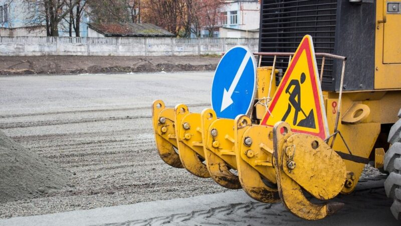 Zamknięcie jezdni na Alejach Niepodległości – co musisz wiedzieć!