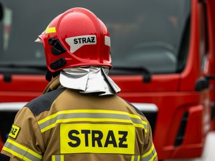 Pożar na Targówku: ogromne straty w warsztacie samochodowym