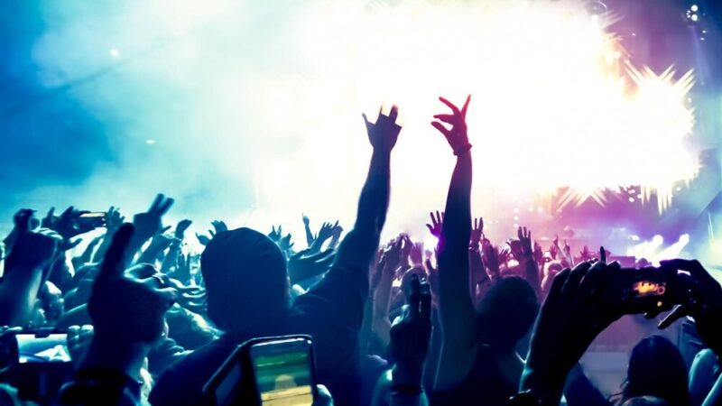 Rembertów w rytmach The Swinging Band – Muzyczna uczta na RembART FESTIWALU 2026!