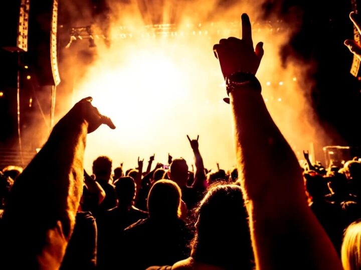 Jazzowy wieczór na Plaży Rusałka: Pożegnaj lato w rytmie muzyki!