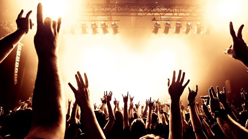 Muzyczna uczta w Warszawie: Rock i nowoczesność w jednym miejscu!