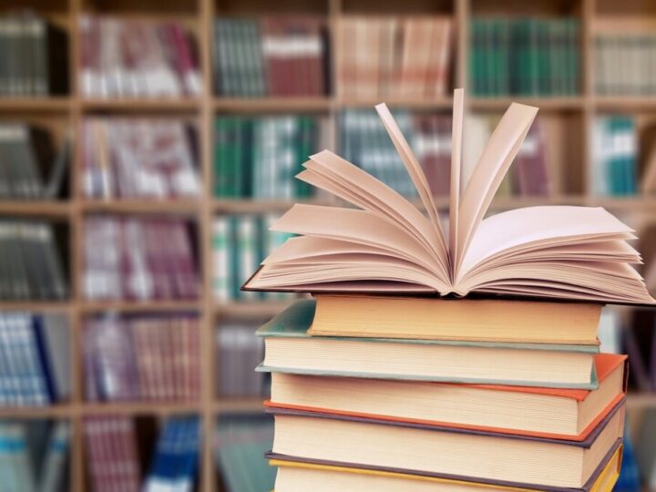 Rodzinne seanse filmowe w bibliotece – lato pełne radości!
