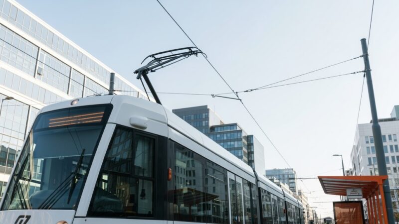 Tramwaj GT6: Historia, która wróciła na warszawskie tory