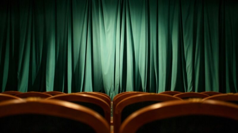 Teatralna uczta w Wawrze: „Sługa dwóch panów” na żywo!