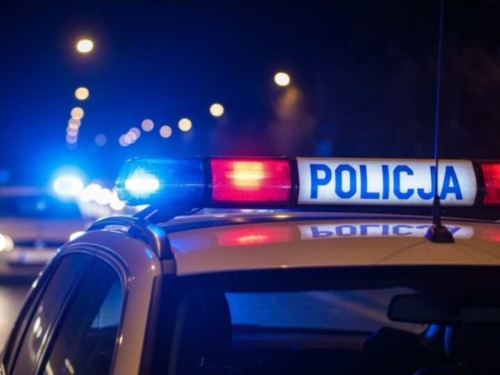 Zatrzymana ciężarówka z niebezpiecznymi oponami – policja interweniuje