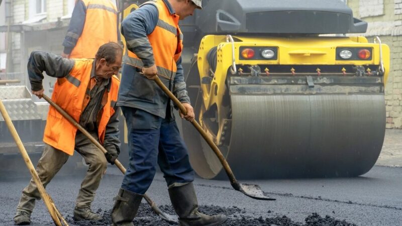 Białołęcka z nową jezdnią: Ułatwienia dla kierowców już dostępne!