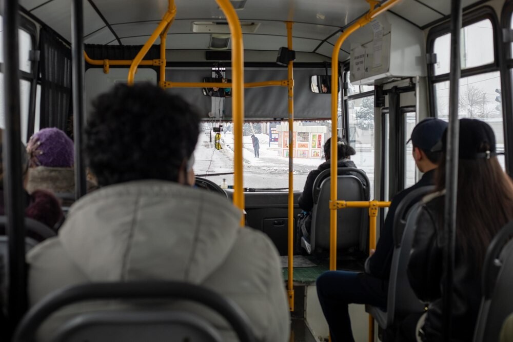 Elektryczny Irizar w Warszawie: Nowa era transportu miejskiego