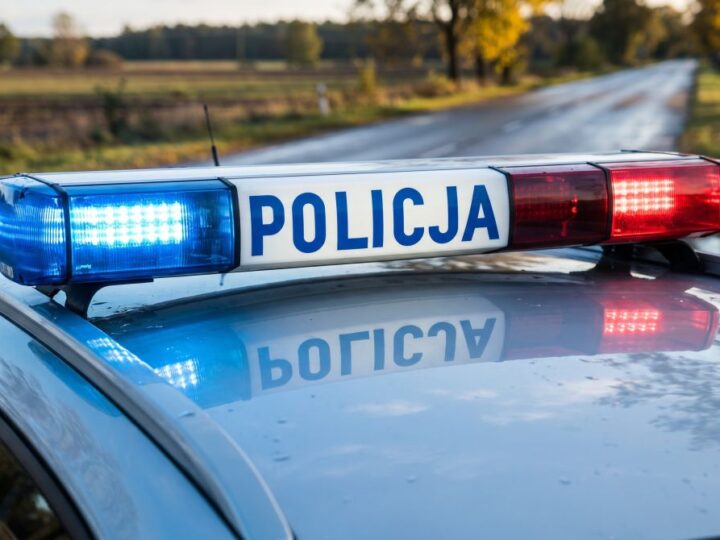 Ukrywał się w lesie na Bielanach. 30-latek zatrzymany po ataku nożem w autobusie