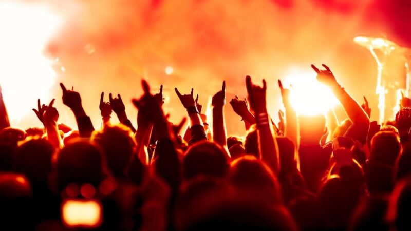 Mietek Szcześniak wraca na scenę – wyjątkowy koncert dla hospicjum!