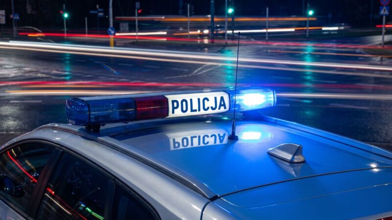 Próbował pozbyć się dowodów wyrzucając je przez okno – spędzi w areszcie najbliższe 3 miesiące