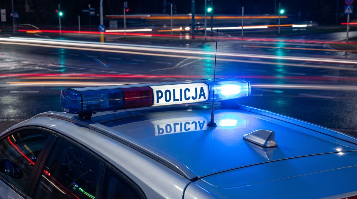Próbował pozbyć się dowodów wyrzucając je przez okno – spędzi w areszcie najbliższe 3 miesiące