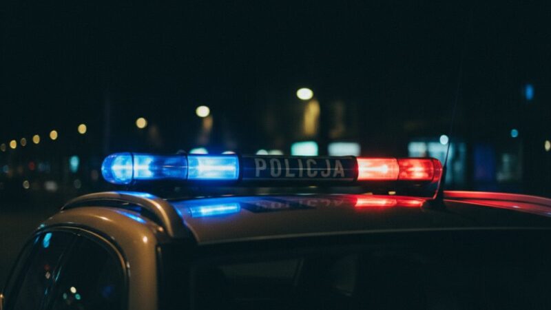 Policja poszukuje mężczyzny z nagrań – czy go rozpoznajesz?