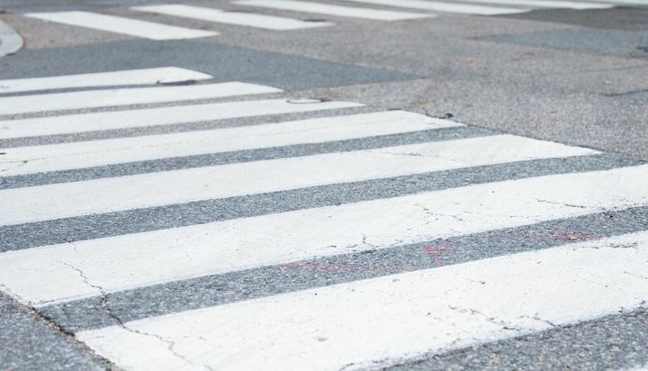Bezpieczne pierwsze kroki uczniów „Jedynki” na drodze